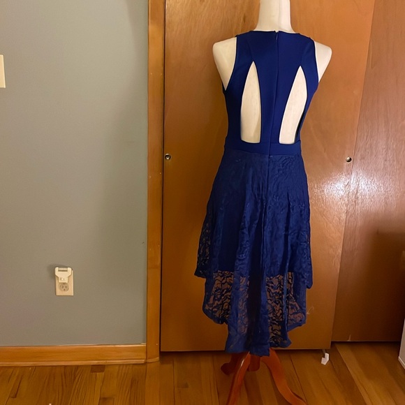Lush royal blue gorgeous sleeveless dress, size M. Perfect for any occasion. - Picture 7 of 17